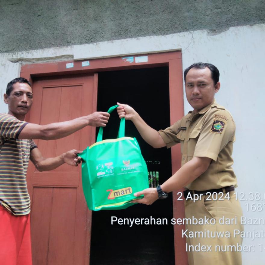 Penyerahan Bantuan Sembako dari Baznas Kulon Progo oleh Kamituwa Kalurahan Panjatan