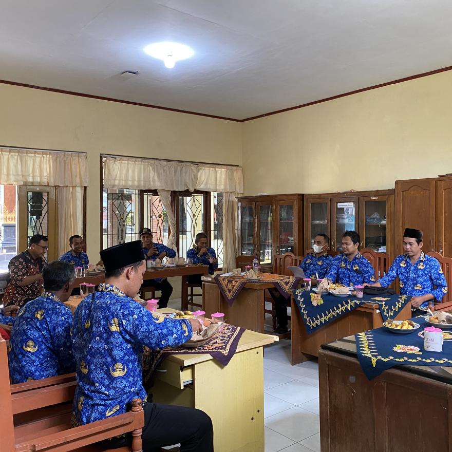 Rapat Koordinasi Pemerintah Kalurahan Panjatan tentang Penguatan Produk Hukum Kalurahan